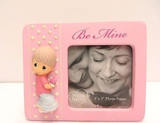PRECIOUS MOMENTS "BE MINE" PICTURE FRAME
