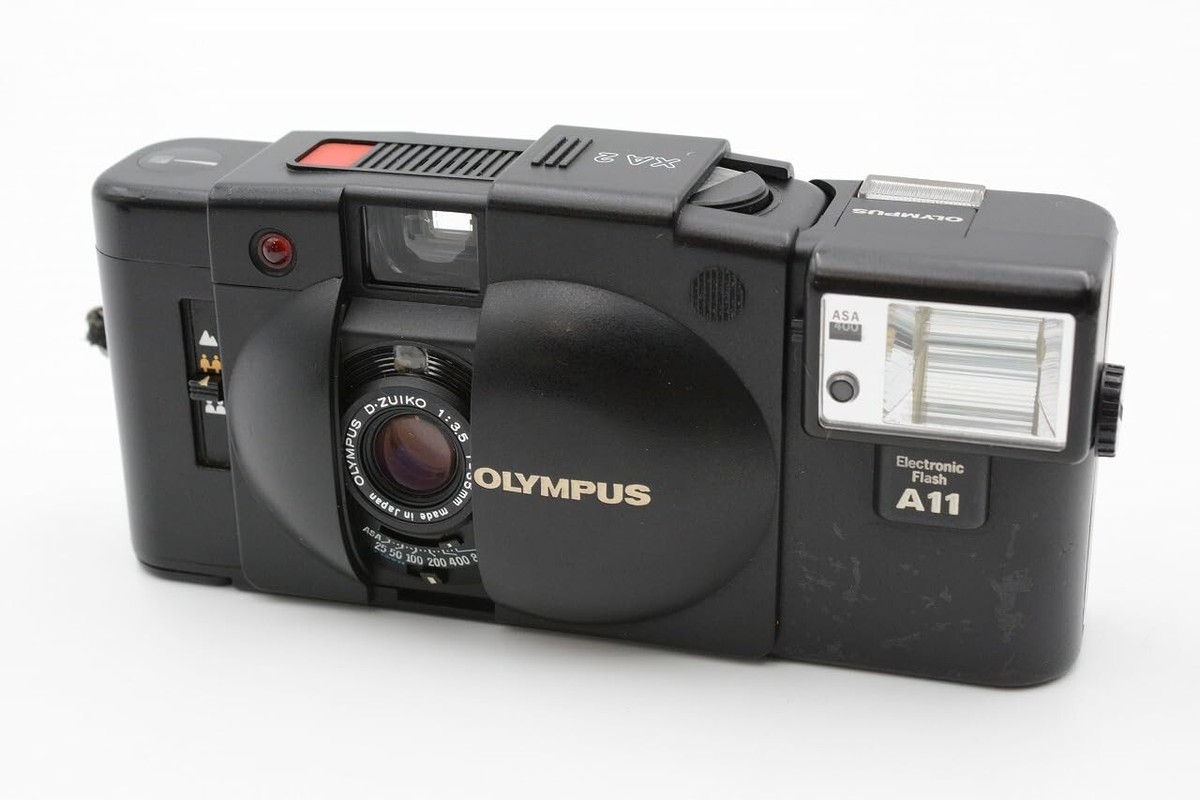 Olympus XA2 35mm Film Camera with D-Zuiko 35mm Lens f03367
