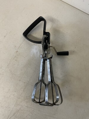 Vintage ECKO Manual Hand Turn Egg Beater Mixer Stainless Steel  1960's Style