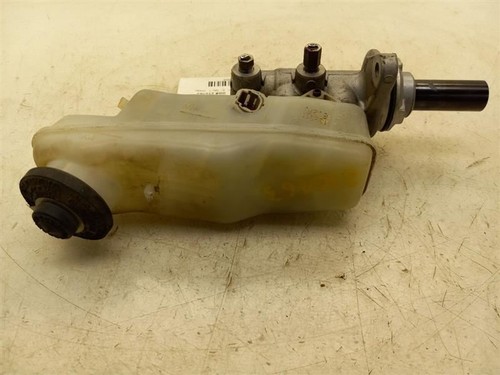 08-12 SCION XB 2.4L FWD AT BREAK MASTER CYLINDER ASSEMBLY - Picture 2 of 12