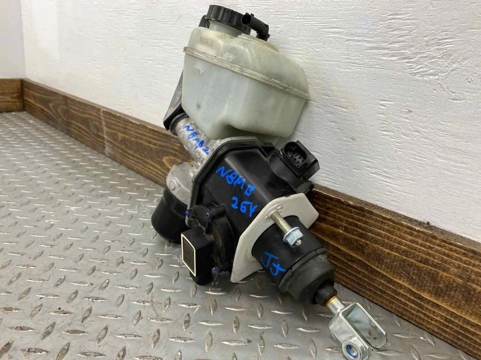 Maybach 57 62 2008 cilindro de freno maestro motor de accionamiento OEM A2404300012 Foto 3 de 4