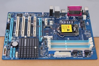 Gigabyte GA-P75-D3P Motherboard LGA 1155 DDR3 Intel B75 Express
