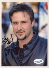 David Arquette "Scream" AUTOGRAPH Signed Autographed Candid 5x7 Photo ACOA