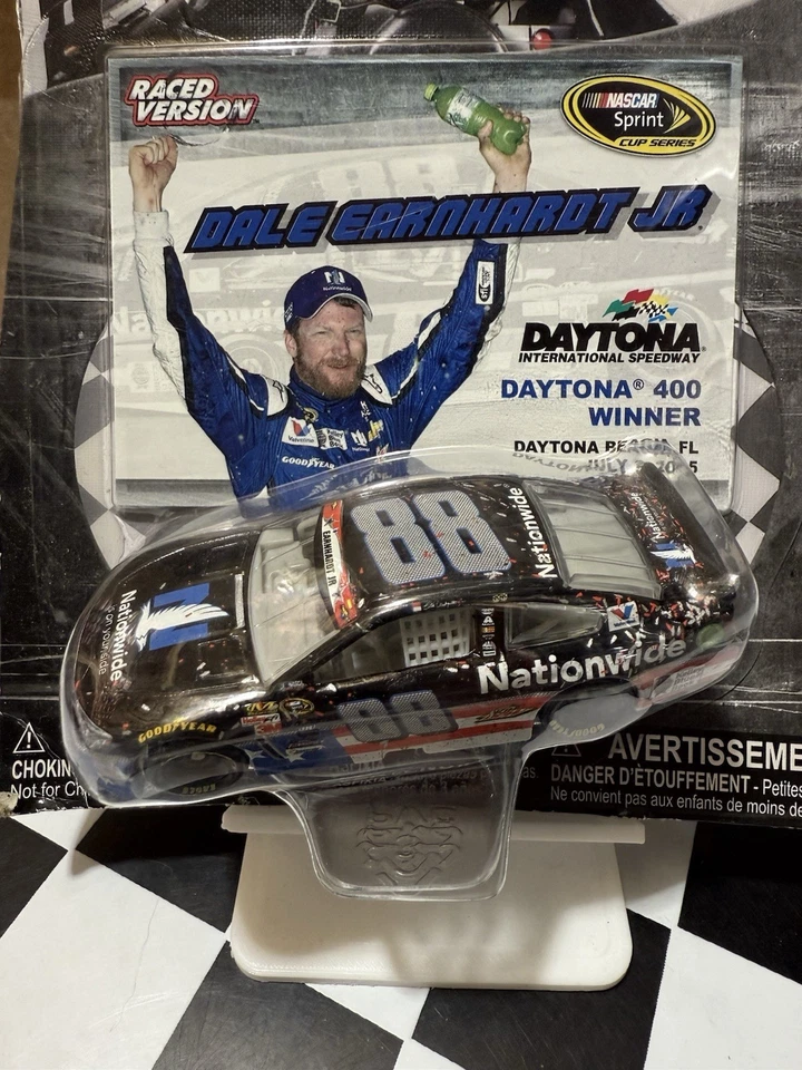 Dale Earnhardt Jr 88 Nationwide 2015 Daytona Win Nascar Authentics 1/64 Diecast - Image 2 of 4