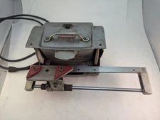 Easisharp Electric Scissors Sharpener Grinder By: Serr Edge Vintage Model: SK100