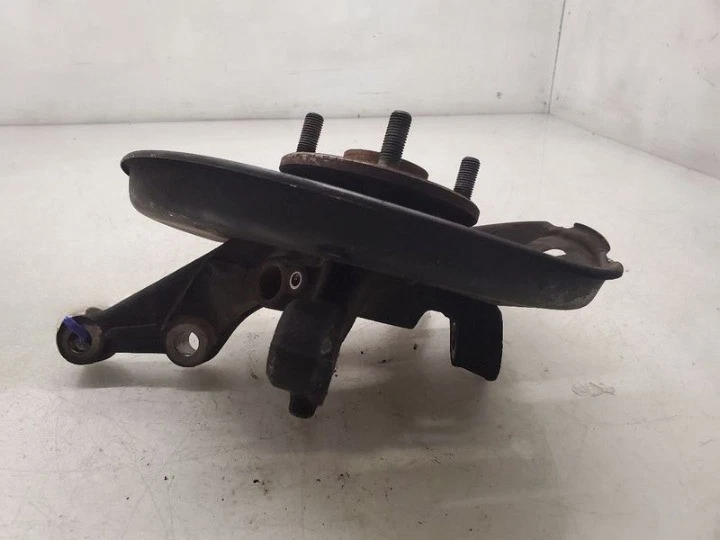 2004-2006 Scion XA XB Front RH Side Spindle Knuckle Assembly OEM - Image 2 of 4