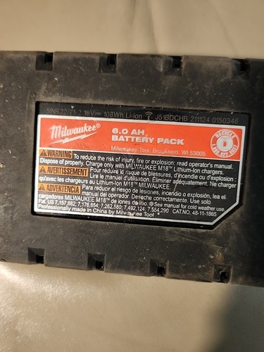 Milwaukee M18 REDLITHIUM HIGH OUTPUT XC 6.0 Battery Pack - 48-11-1865 - Picture 5 of 6