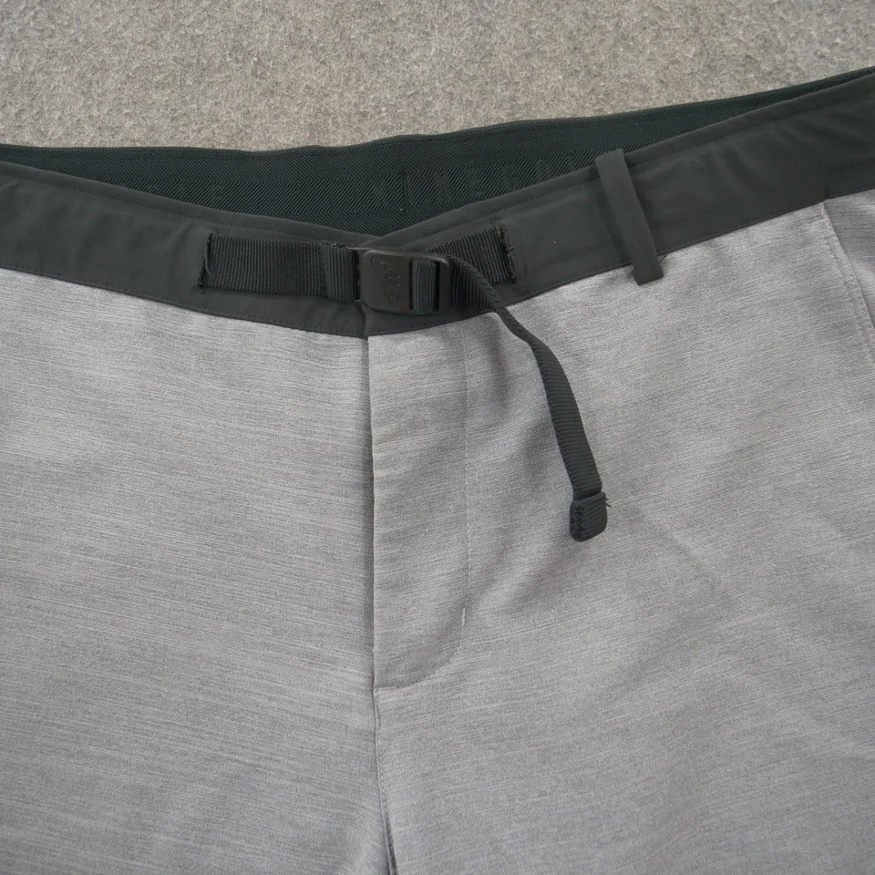 Pantalones Cortos Nike Para Hombre Gris Mediano Polar Golf Plano Golf Frontal Chinos Bolsillos 10" Logo Foto 4 de 4