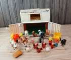 Vintage Little People Play Family Farm Barn and Accessories *Pre-Owned*