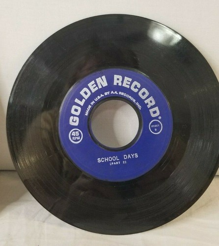 Little Golden Record SCHOOL DAYS Record 45 RPM. - Picture 4 of 12