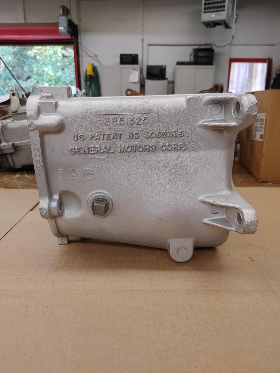1964 1965 Muncie 4 Speed Transmission Case 3851325 P0202