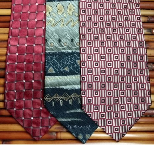 EUC Bundle of 3 DANI MODA Variety Of Colors & Patterns 100% Silk Ties - Picture 4 of 9