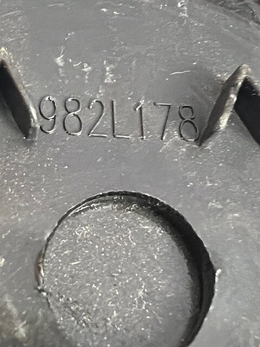 1 Luxx Alloys Wheels Center Cap Part# 982L178 Stock# 4409 - Picture 4 of 4