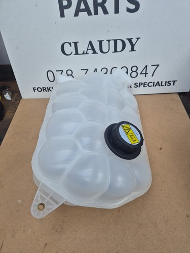 JCB COOLANT TANK , HEADER EXPANSION TANK 334/G3689 - Picture 2 of 3