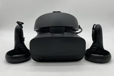 Oculus Rift S PC-Powered VR Gaming Headset With 2 Controllers