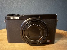 Fujifilm XQ1 Black Compact Digital Camera 2/3 Sensor microUSB Battery Manual
