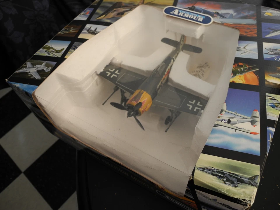 Collectors' FIND, Franklin Mint / Armour FW-190 CUSTOM WEATHERED, Special! 1:48! - Image 4 of 4