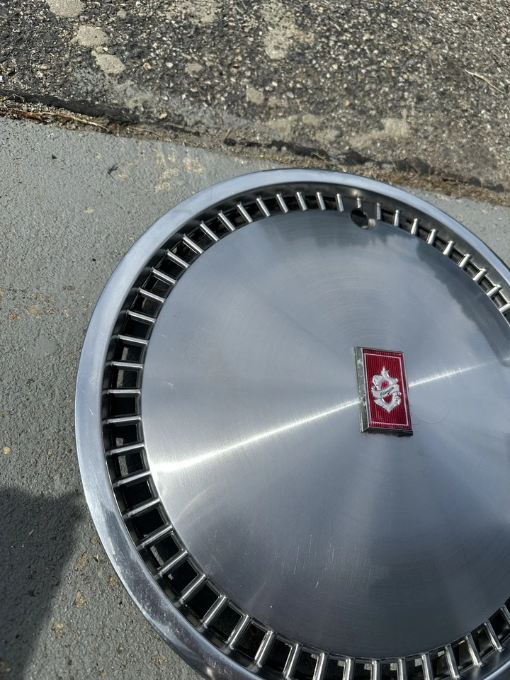 "4 tapacubos Oldsmobile Delta 88 Regency Custom Cruiser 15"" 80-90 OEM Foto 4 de 4