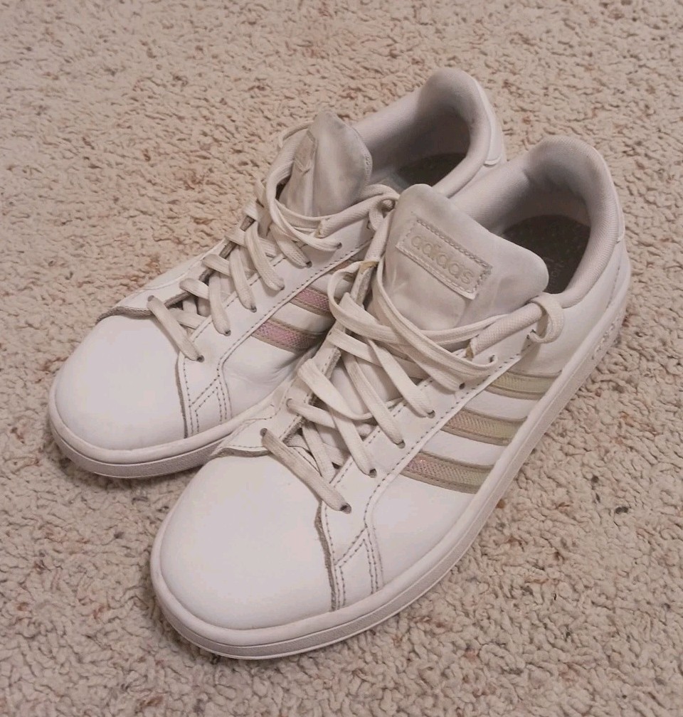 【バーゲン】adidas cloudfoam comfort ホワイトシューズ 楽天市場】adidas アディダス スニーカー ADIDAS GRAND COURT
