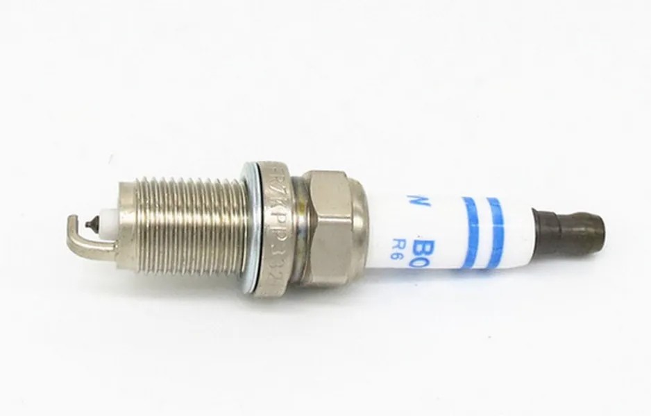 BMW 5 E60 Spark Plug 12122158252 2158252 4.8 Petrol NEW