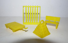 4 Vintage 1970's Marx Guns of Navarone Mountain Playset Yellow Accessories