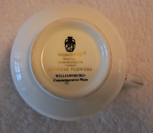 Wedgwood Chinese Flowers Tea Cup White with Burgundy Flowers Gold Rim and Handle - Picture 6 of 7