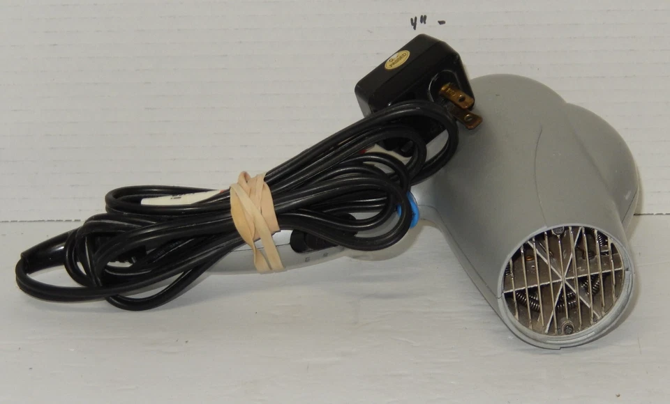 Secador de pelo portátil de viaje Revlon 1875 modelo IONIC RV461 1875 vatios Foto 4 de 4