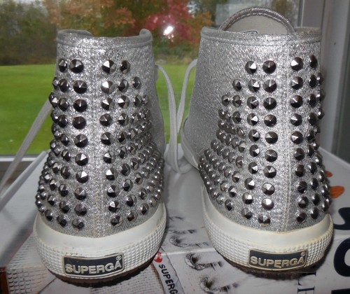 Sneakers alte Superga Silver Lame con borchie taglia 10 scarpe in scatola originale - Foto 2 di 8