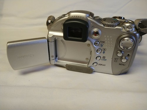 Canon PowerShot S1 IS 3.2MP Digital Camera Silver Parts only free ship - Picture 2 of 9
