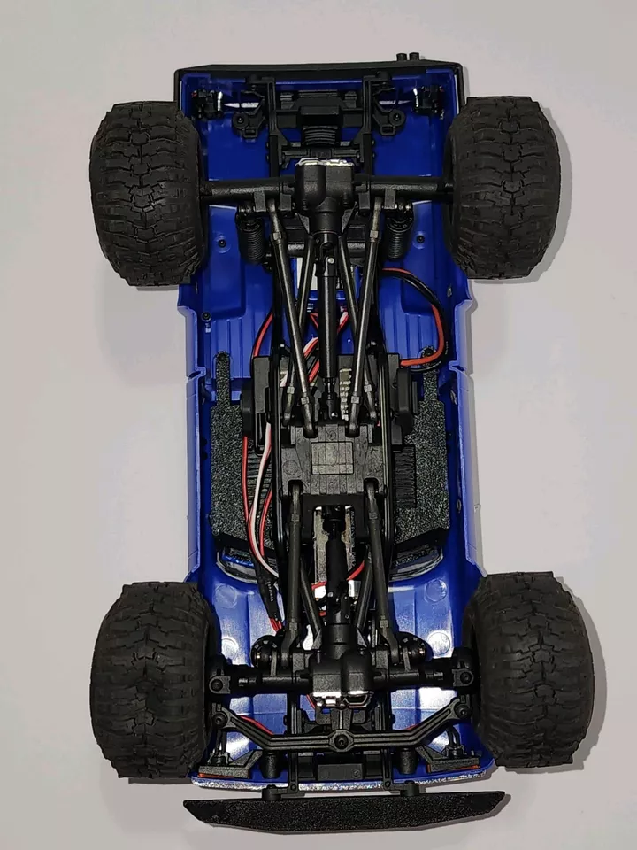Llantas anchas RaceR3aDy para Traxxas TRX-4M - aspecto de neumático estirado con neumático de fábrica Foto 3 de 4