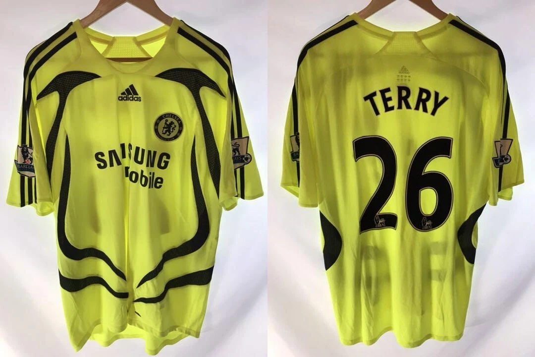 chelsea 2007 away kit