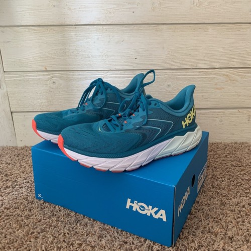hoka arahi womens size 9