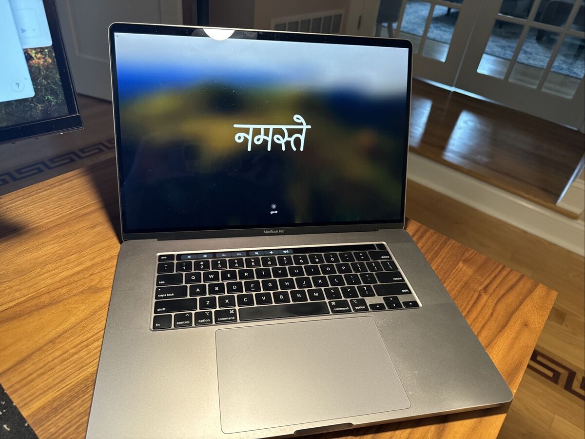 Apple MacBook Pro 16” (2019 - 2.3Ghz 8-core Intel i9 - 16GB Apple MacBook Pro 16” (2019 - 2.3Ghz 8-core Intel i9 - 16GB