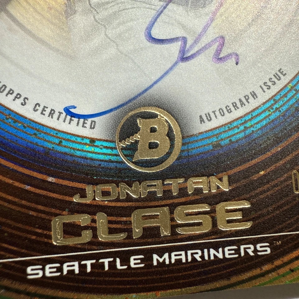 2022 Bowman Inception Jonatan Clase Prospect Auto Orange Foil /25 Mariners PA-JC - Image 3 of 4