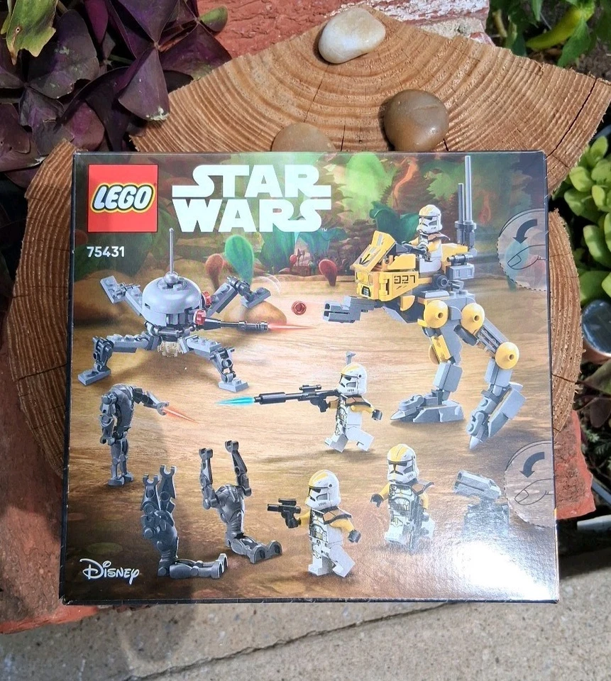 Набор LEGO Star Wars 327th Star Corps Clone Troopers Battle 75431 - Изображение 4 из 4