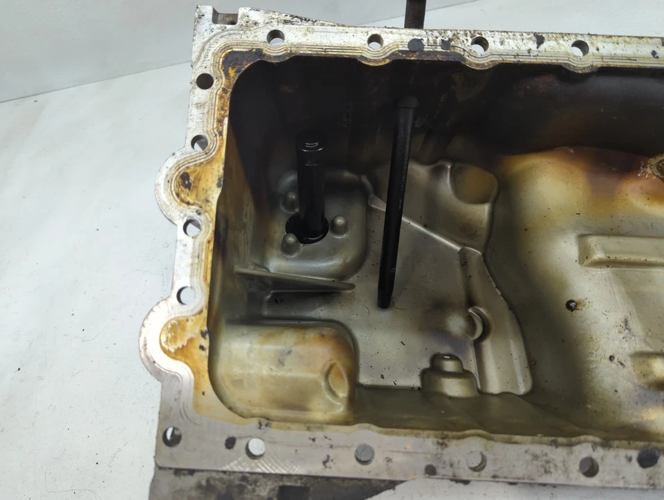 2013-2016 Audi A4 Engine Oil Pan Y4S6Z - Image 2 of 4