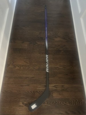 Bauer Vapor Hyperlite 2 Grip Hockey Stick Senior Right, 92M Custom Flex 82