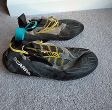 Scarpa- BRILLIANT CONDITION- VAPOUR S- MENS- LIFE LEFT- BLUE- BUY NOW!