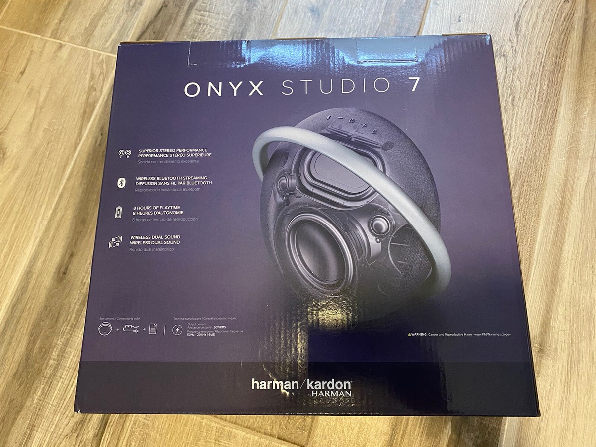 ONYX STUDIO 7 by HARMAN KARDON PORTABLE BLUETOOTH STEREO