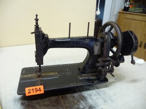 2194. Alte Nähmaschine Deko Nähmaschine - Bild 2 von 6