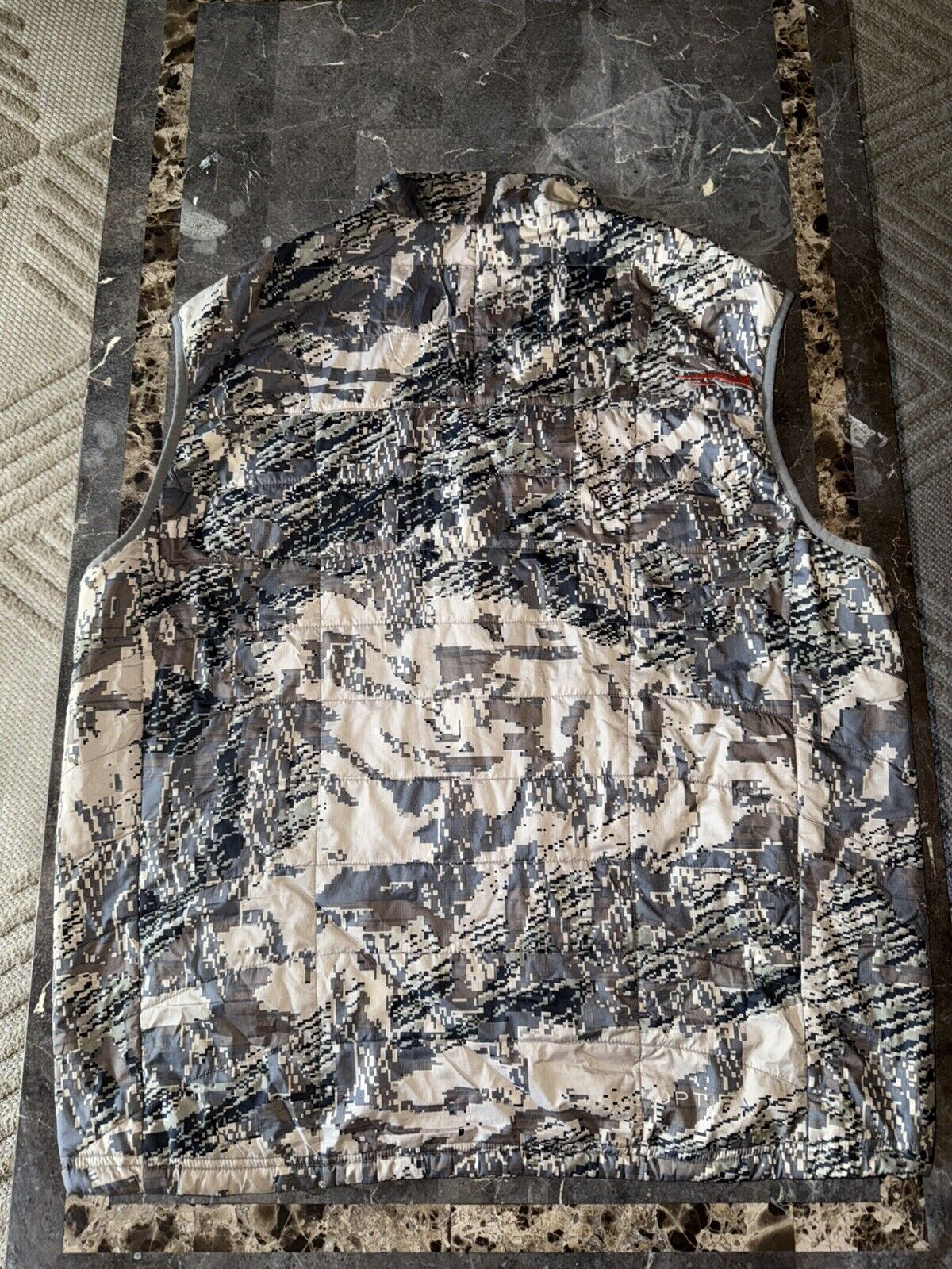 Picture 4 of 6