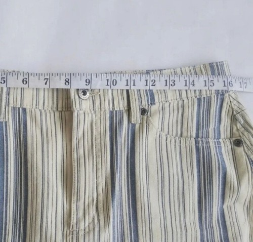 TWO by VINCE CAMUTO SZ 10 Short Skirt Blue Ivory Striped Denim Pockets Casual - Picture 6 of 8