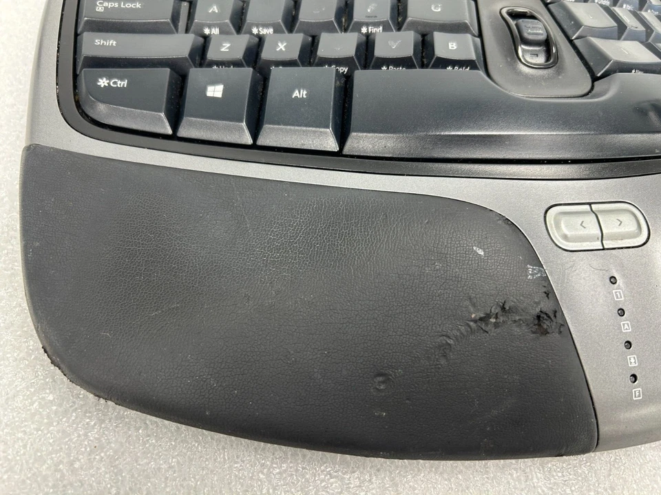 USED Microsoft Natural Ergonomic Keyboard 4000 v1.0 KU-0462 USB Wired (SEE DESC) - Image 2 of 4