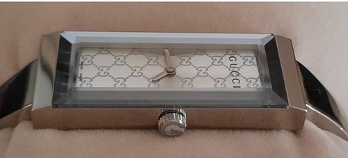 ladies GUCCI watch NEW. YUA82033 - Picture 3 of 11