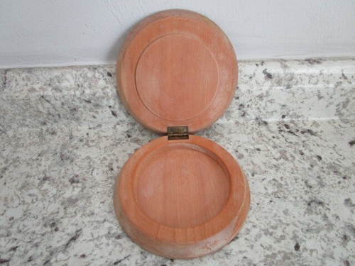 Vintage Wooden Hamburger Press Retro Kitchen Kitsch "Bum Steer" Motif 1940's - Imagen 3 de 3