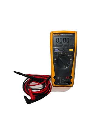 Fluke 179 Handheld Multimeter w/ Fluke Leads