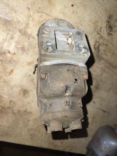 Farmall Regular Tractor Fairbanks Morse J4A11 Base Mount Magneto Rebuilder - Picture 4 of 9