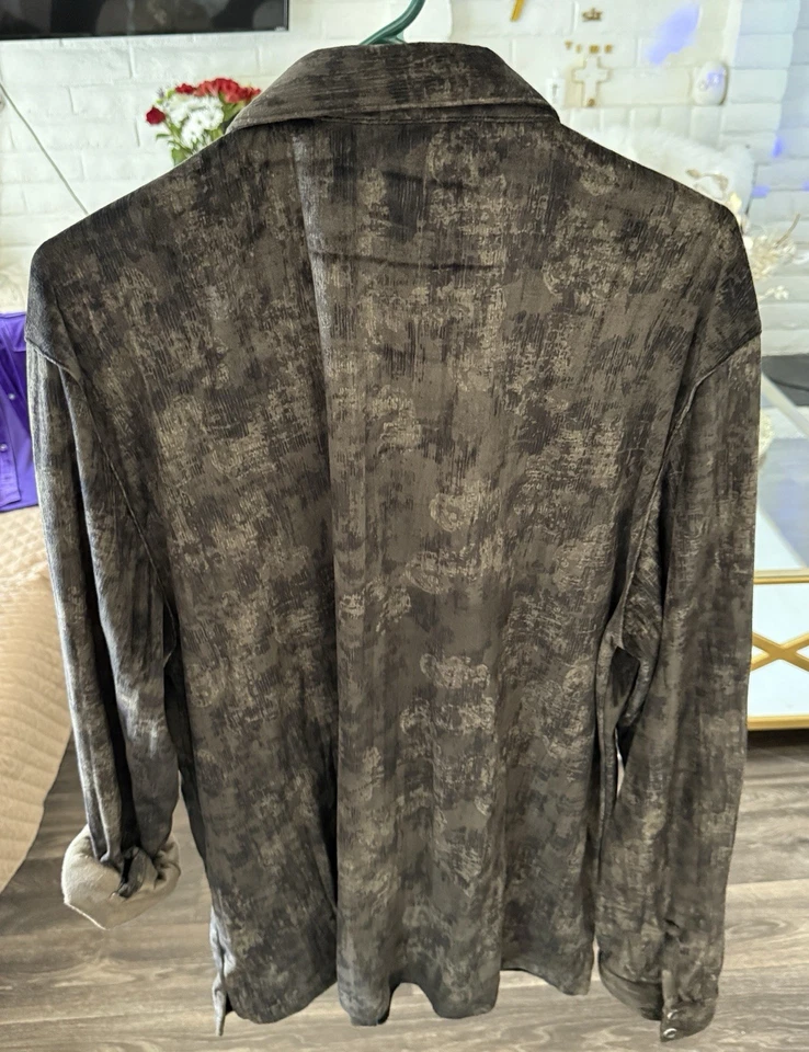 Colección John Varvatos Manga Larga Abotonada Foto 2 de 3