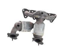 VW Audi Seat Skoda A3 Golf Passat Touran 2.0 FSI Krümmer Katalysator 06F253031AD