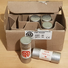 5x BUSSMANN Fuses / Old Stock to clear/ 40 Amp 700 Volts AC / FWP-40A22F